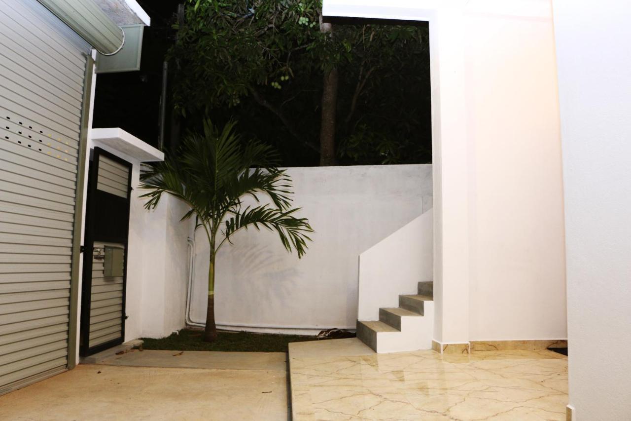 Ashford Beach Matara Ngoại thất bức ảnh